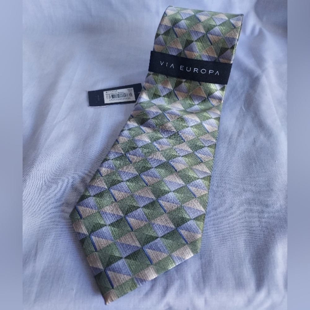 NWT Via‎ Europa silk tie